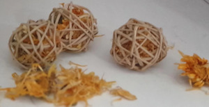 Chew Toys: Calendula Vine Ball
