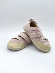 Shannon Vandy: BNWOT Pretty Brave boston canvas shoes (22EU)