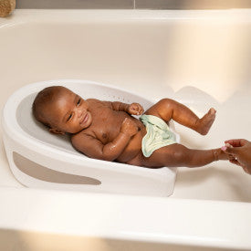 6 Months: Ingenuity Easy Rinse Bather