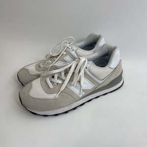 Footwear: New Balance Sneakers - 10/41.5