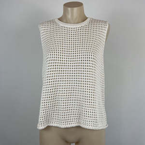 20 Under: Glassons Top - L