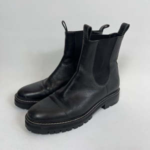 Assembly Label Boots - 9/40