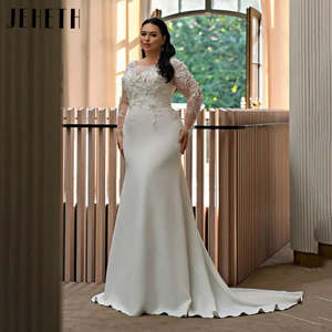 Womens: Women Plus Size Wedding Bridal Dress