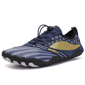 Footwear: Viamore Men Sneakers