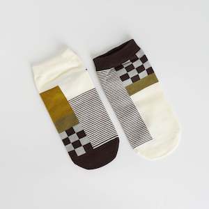 Pattern Design: Asymmetrical Ankle Socks