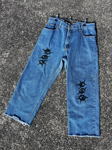 Eye jeans The Uncomfy Project