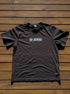 Products: Flower patch tee The Uncomfy Project