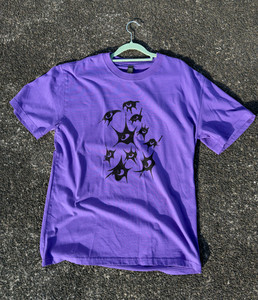 Eye tee The Uncomfy Project