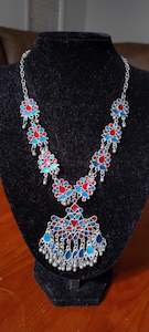 HANDCRAFTED DANGLE NECKLACE #A213