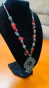 Free Soul Statement Necklaces: HANDCRAFTED TREMBLED STONE NECKLACE #A205