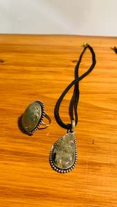 Accessories Cuff Bangles Pendants Macrame Crystals Pendants: Bohemian style handcrafted natural Stone Pendant # 4077