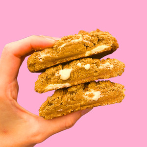 Frontpage: Gingerbread White Choc (Xmas Edition)