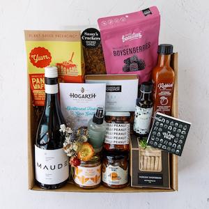 Gift Boxes: Taste Of The South | Premium Artisan Gift Box