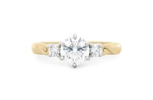 Awa: Brilliant Cut Diamond Three Stone Ring
