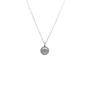 Pearl Jewellery: Tahitian Black Pearl Pendant in White Gold