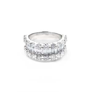 Baguette and Brilliant Cut Diamond Ring in Platinum | 3.40ctw