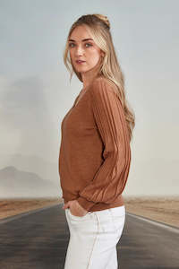 Verge: VERGE NINA SWEATER - CARAMEL