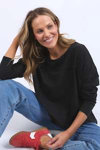 Foxwood 1: FOXWOOD JAYNE THROW ON TOP  - BLACK