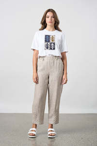 Vogue: MADLY SWEETLY OUTRO TEE - WHITE QUARTER