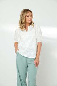 Newport: NEWPORT DAHLIA BLOUSE - IVORY