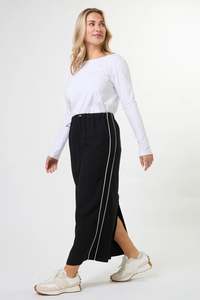 Vogue Skirts: STELLA + GEMMA PARK SKIRT - BLACK