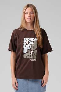RPM OS FLORAL TEE - BRUNETTE BROWN