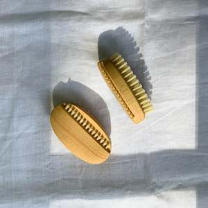 Beechwood Oval Nail Brush