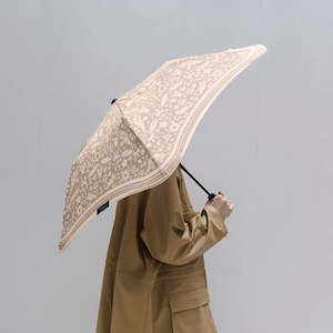 Blunt Seasonal - Metro Karen Walker Filigree