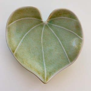 Kawakawa Heart Leaf - Medium