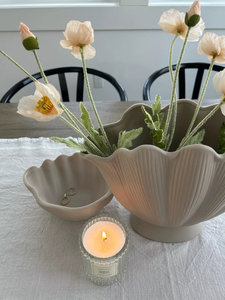 Products: Clamshell stoneware vase