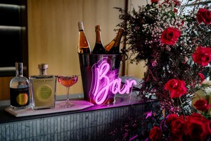 Products: Bar Neon Sign