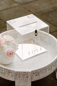 Products: Acrylic Cards Box