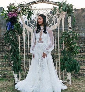 Products: Macramè Wedding Waterfall Archway