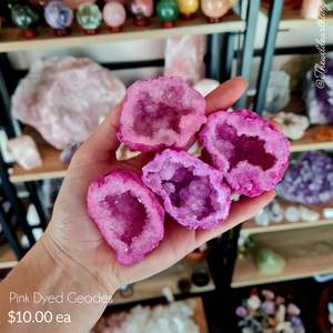 Pink Quartz Geode x1