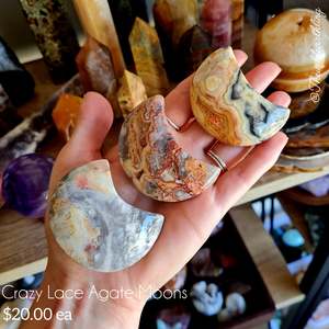 Crazy Lace Agate Moon