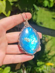 Labradorite Wrapped in Flaxseed