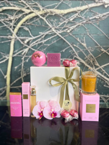 Gift Box: Little Bit Of Love