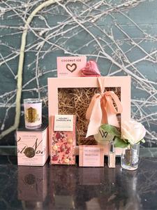Pink Champagne Gift Box