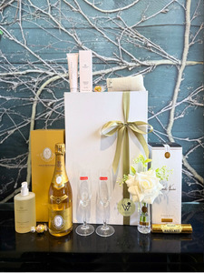 Gift Box: Louis Roederer Champagne Cristal 2015: Limited Edition Hamper