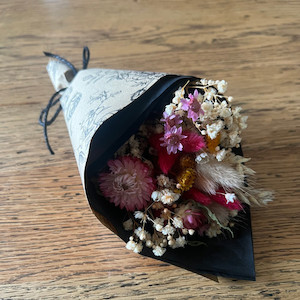 Products: Small Dried Florals Pink The Witchery NZ