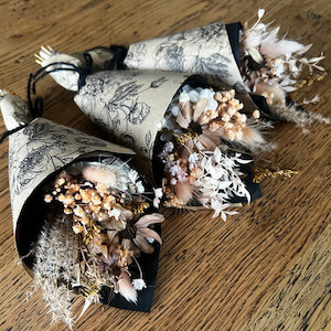 Products: Small Dried Posies The Witchery NZ