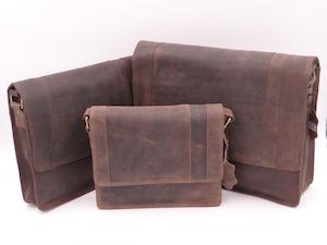 BC64 Unisex Small Cross Body - The Woolshed