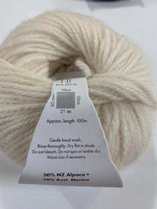 Crucci: Aella Alpaca + Merino 8 Ply