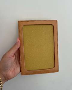 LEATHER PHOTO FRAME