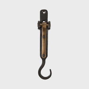 Hardware: LARDER HOOK