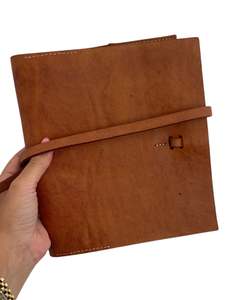 Cuir: LEATHER BOOK COVER