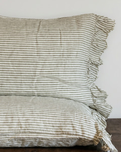 LE LIN STD PILLOWCASE SET RUFFLE  - OLIVE STRIPE