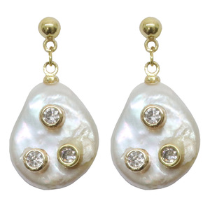 Products: Joyanne Earrings Gold - Think Eco