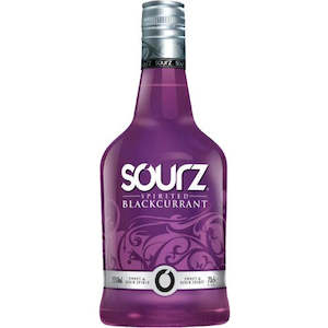 Liqueurs: Sourz Blackcurrant  700ml