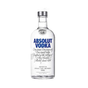 Vodka: Absolut 700ml